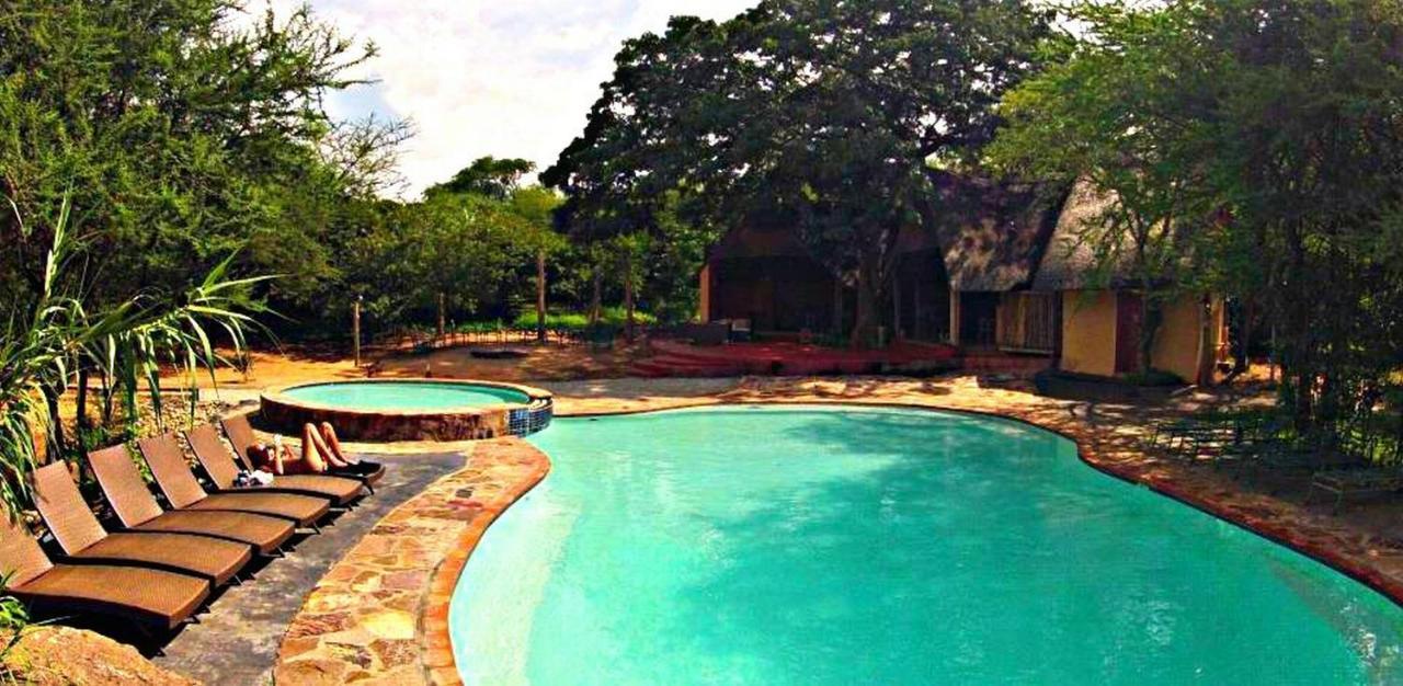 Kwalape Safari Lodge Kasane Exteriér fotografie